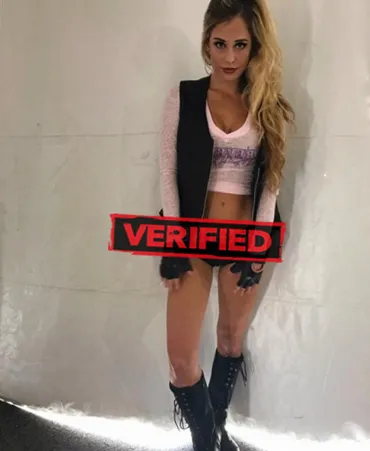 Amanda fucker Prostitute Maroua